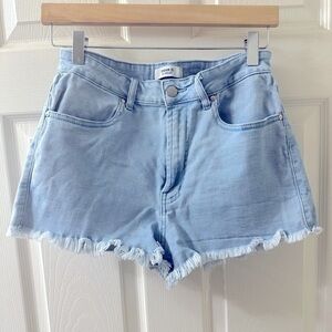 Forever 21 High Waisted Light Wash Denim Shorts Size 27